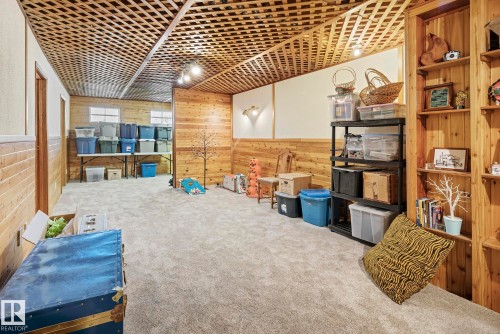 19 56420 Rge Road 231, Rural Sturgeon County, AB - Indoor Photo Showing Other Room