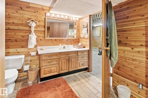 19 56420 Rge Road 231, Rural Sturgeon County, AB - Indoor Photo Showing Bathroom