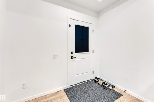 6205 46 Avenue, Beaumont, AB - Indoor Photo Showing Other Room