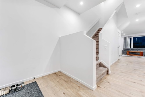 6205 46 Avenue, Beaumont, AB - Indoor Photo Showing Other Room