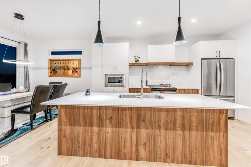6205 46 Avenue, Beaumont, AB - Indoor Photo Showing Kitchen With Double Sink With Upgraded Kitchen