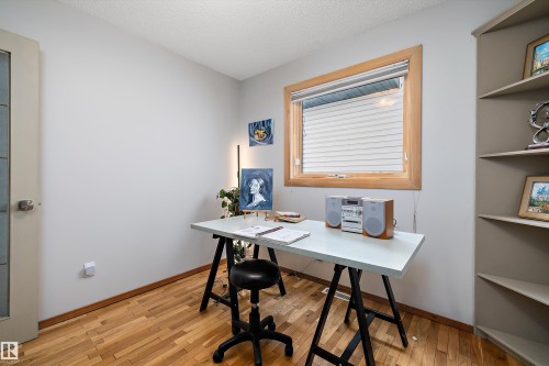 1060 Wedgewood Boulevard, Edmonton, AB - Indoor Photo Showing Office