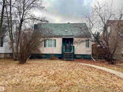 7238 112 Street  Edmonton, AB T6G 1J3