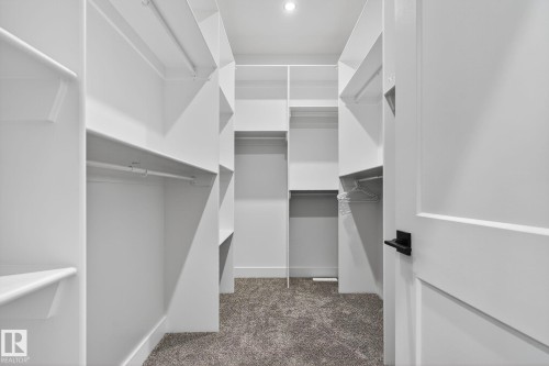 1815 17 Avenue, Edmonton, AB - Indoor With Storage