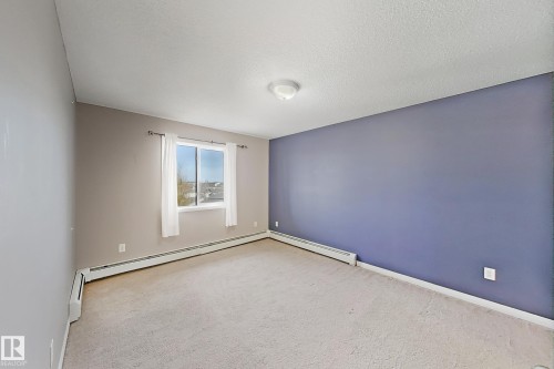 421 3425 19 Street, Edmonton, AB - Indoor Photo Showing Other Room