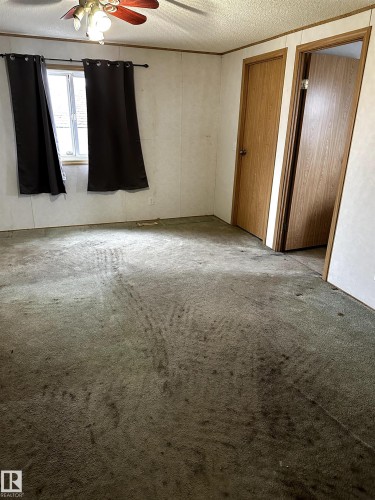 4816 48 Avenue, Wetaskiwin, AB - Indoor Photo Showing Other Room