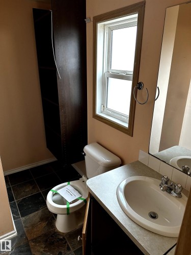 4816 48 Avenue, Wetaskiwin, AB - Indoor Photo Showing Bathroom