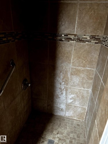 4816 48 Avenue, Wetaskiwin, AB - Indoor