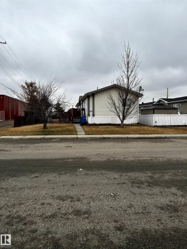 4816 48 Avenue, Wetaskiwin, AB - Outdoor