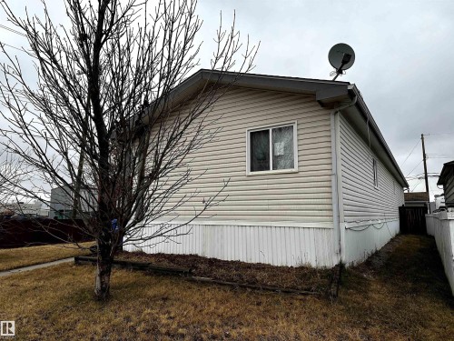4816 48 Avenue, Wetaskiwin, AB - Outdoor