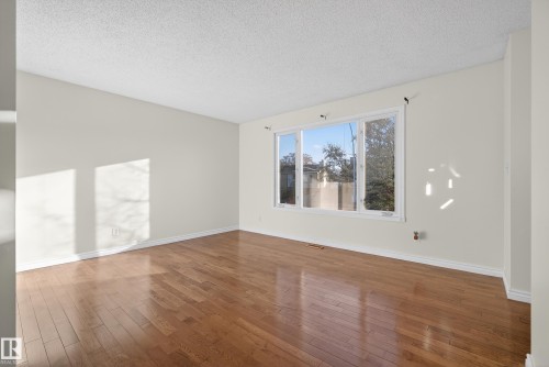14524 21 Street, Edmonton, AB - Indoor Photo Showing Other Room