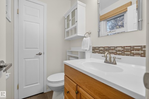 14524 21 Street, Edmonton, AB - Indoor Photo Showing Bathroom