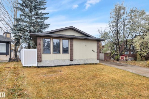 6428 15 Avenue  Edmonton, AB T6L 1S6