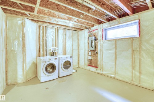 21328 95 Avenue, Edmonton, AB - Indoor Photo Showing Laundry Room