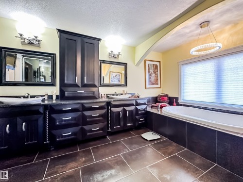 3438 West Landing, Edmonton, AB - Indoor Photo Showing Bathroom