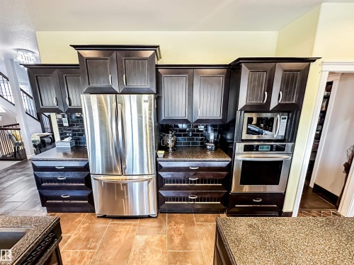 3438 West Landing, Edmonton, AB - Indoor Photo Showing Kitchen