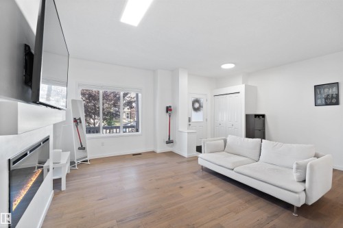 2208 82 Street, Edmonton, AB - Indoor Photo Showing Living Room