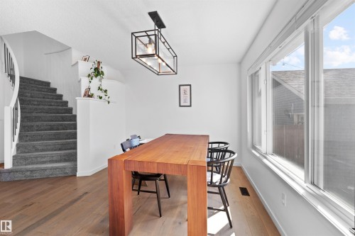 2208 82 Street, Edmonton, AB - Indoor