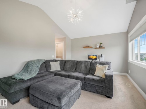 3613 Cherry Link Link, Edmonton, AB - Indoor Photo Showing Living Room