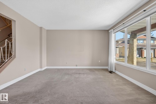 10948 Beaumaris Road, Edmonton, AB - Indoor Photo Showing Other Room