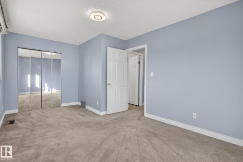 10948 Beaumaris Road, Edmonton, AB - Indoor Photo Showing Other Room