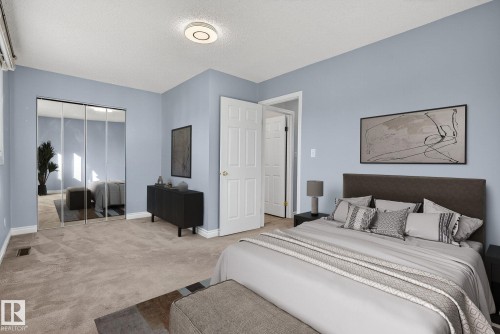 10948 Beaumaris Road, Edmonton, AB - Indoor Photo Showing Bedroom