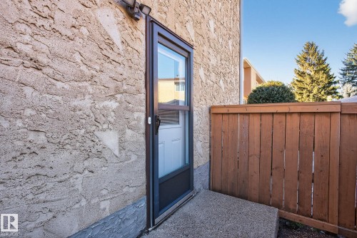 10948 Beaumaris Road, Edmonton, AB - Outdoor