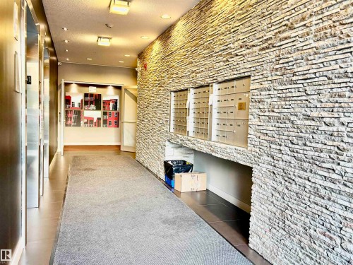 106 2590 Anderson Way, Edmonton, AB - Indoor Photo Showing Other Room