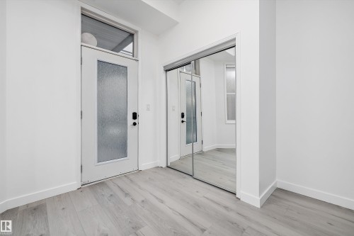 200 10531 117 Street, Edmonton, AB - Indoor Photo Showing Other Room