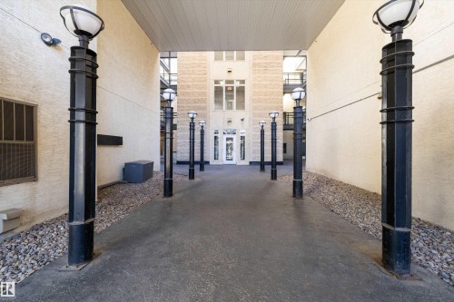 200 10531 117 Street, Edmonton, AB -  With Exterior