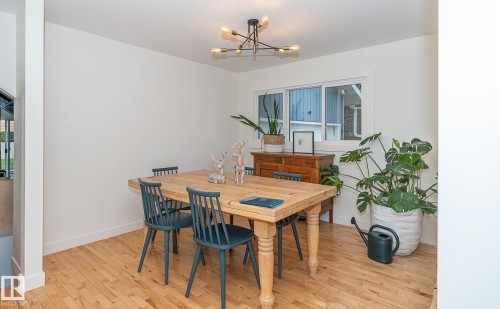 12211 42A Avenue, Edmonton, AB - Indoor Photo Showing Dining Room