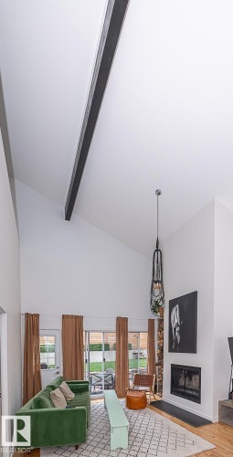 12211 42A Avenue, Edmonton, AB - Indoor