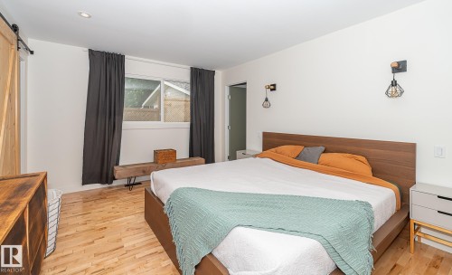 12211 42A Avenue, Edmonton, AB - Indoor Photo Showing Bedroom