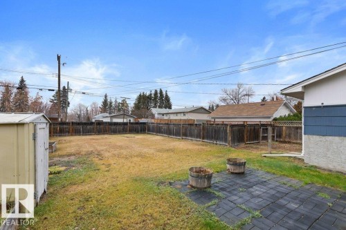 4206 50 Avenue, Camrose, AB - Outdoor With Backyard