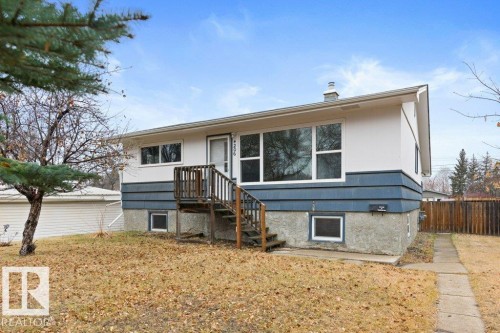 4206 50 Avenue, Camrose, AB - Outdoor