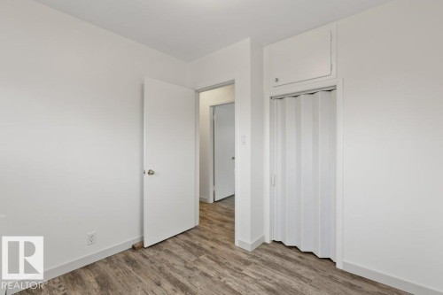 4206 50 Avenue, Camrose, AB - Indoor Photo Showing Other Room