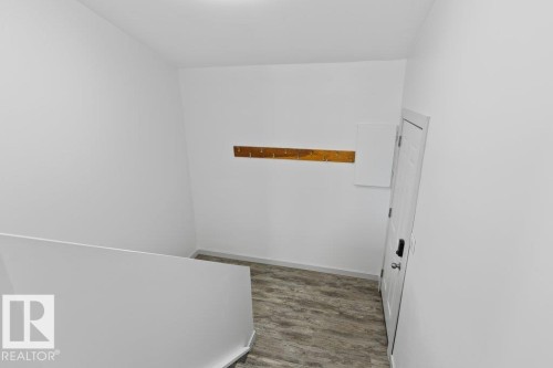 4206 50 Avenue, Camrose, AB - Indoor Photo Showing Other Room