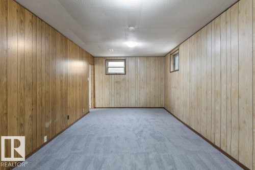 4206 50 Avenue, Camrose, AB - Indoor Photo Showing Other Room