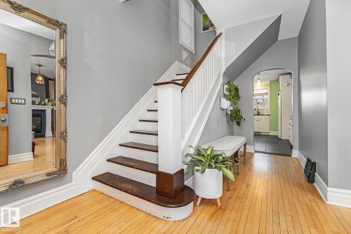 10823 125 Street, Edmonton, AB - Indoor Photo Showing Other Room