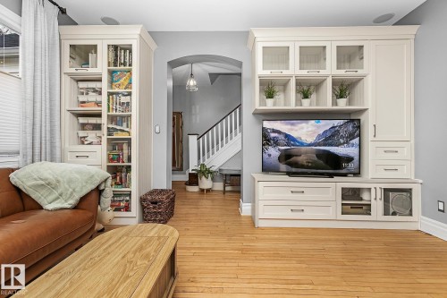 10823 125 Street, Edmonton, AB - Indoor