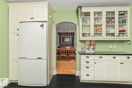 10823 125 Street, Edmonton, AB - Indoor Photo Showing Other Room