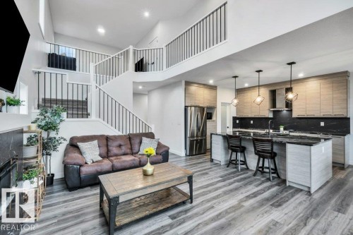 560 Stout Bend, Leduc, AB - Indoor