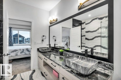 560 Stout Bend, Leduc, AB - Indoor Photo Showing Other Room