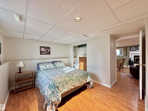 3772 30 Street, Edmonton, AB - Indoor Photo Showing Bedroom