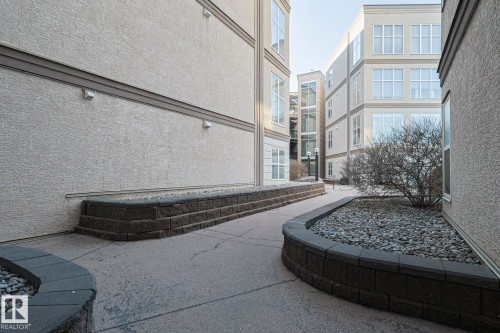 100 4835 104A Street Nw, Edmonton, AB - 