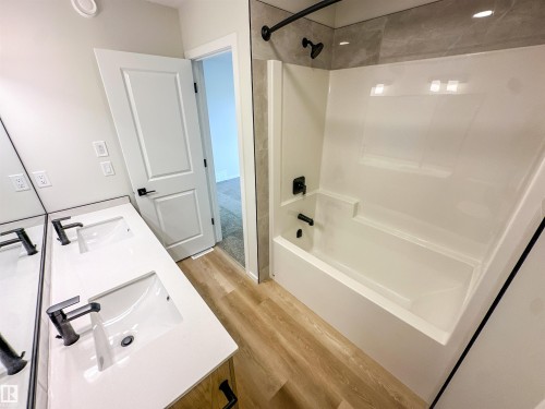 107 Brickyard Drive, Stony Plain, AB - Indoor Photo Showing Bathroom