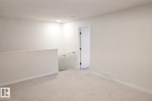 10 Hunter Place, Spruce Grove, AB - Indoor Photo Showing Other Room