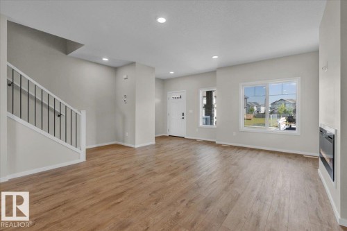 10 Hunter Place, Spruce Grove, AB - Indoor Photo Showing Other Room