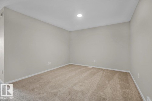 10 Hunter Place, Spruce Grove, AB - Indoor Photo Showing Other Room