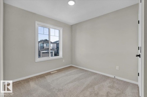 10 Hunter Place, Spruce Grove, AB - Indoor Photo Showing Other Room